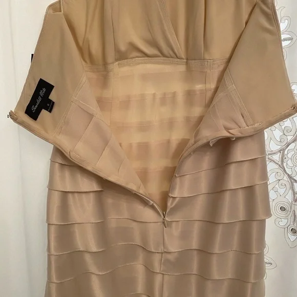 NWT Halter dress Size 6 in Cream Satin Christmas New Years Eve Holidays - Picture 8 of 12